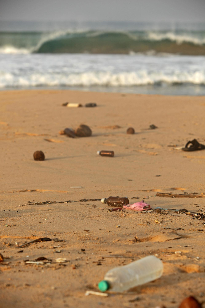 Por que as praias estão poluídas